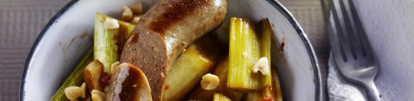 spicy leek dish with beef sausages
