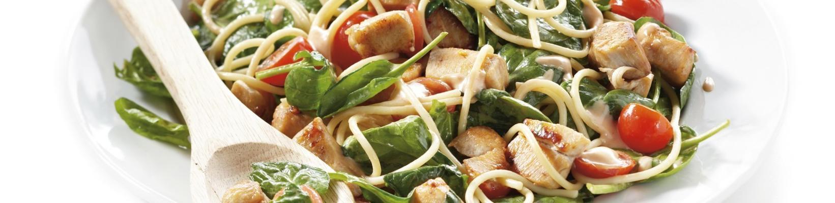 pasta salad with chicken and basil dressing