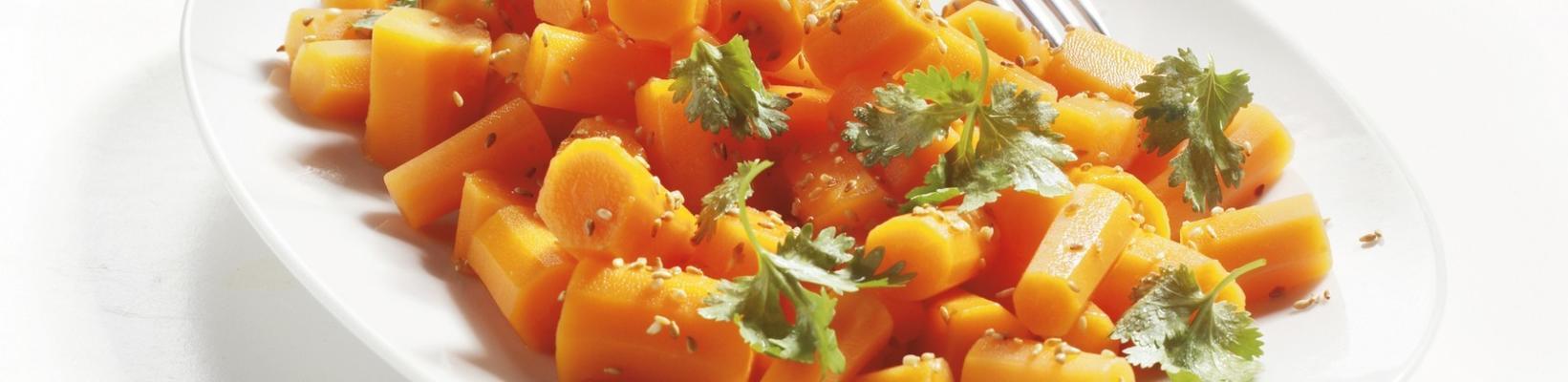stir-fried carrot with ginger and sesame