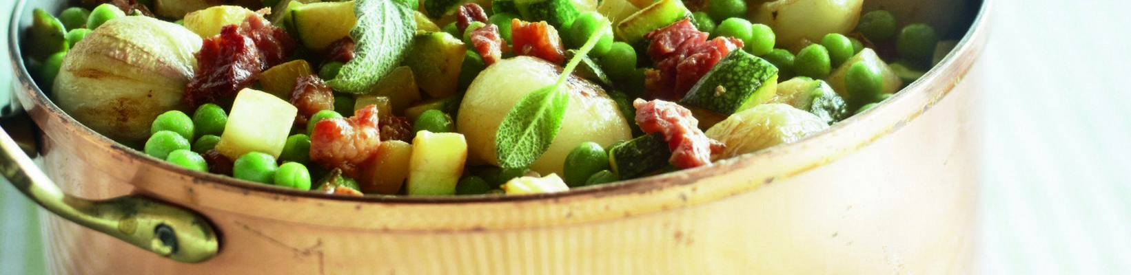 vegetable pot with bacon and sage