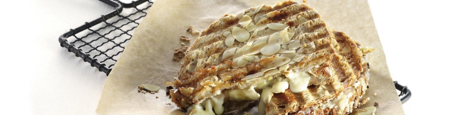 sandwich with white chocolate, almonds and banana