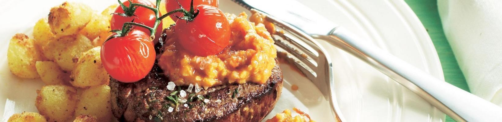 steak with roasted tomato and tomato dip