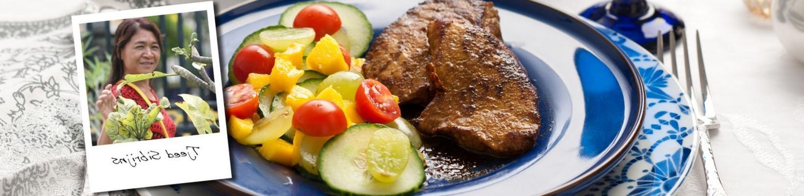 thai pork steaks and tjeed sibrijns salad