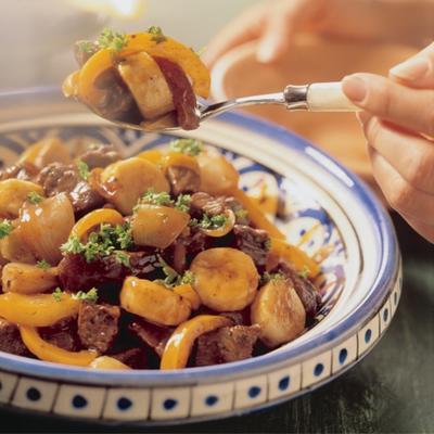 turkish stew with onions and dates