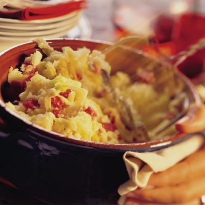 stew of potato and pointed cabbage