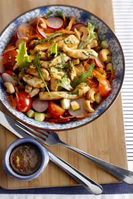 salad from the vegetable garden with chicken and cashew nuts