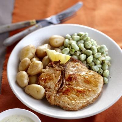 chop with lemon sauce and beans