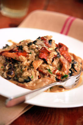 risotto with mushrooms, garlic, thyme and parsley