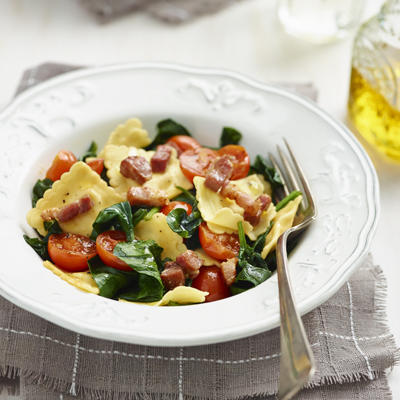 ravioli with spinach and bacon