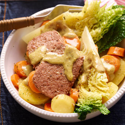 green cabbage stew with corned beef