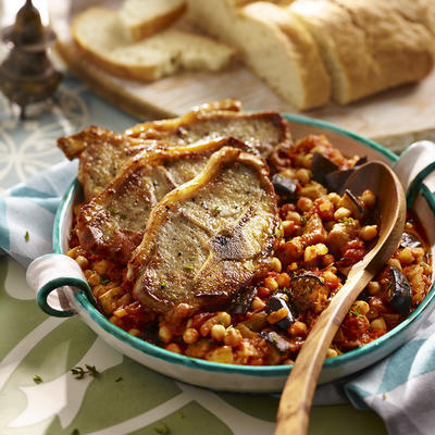 lamb chops with tomato gravy and chickpeas