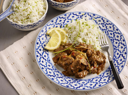 fresh indonesian rendang with chive rice