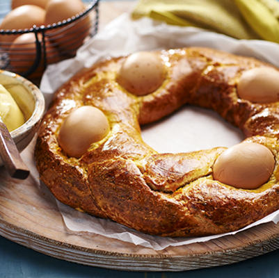 tsouréki, Greek Easter bread