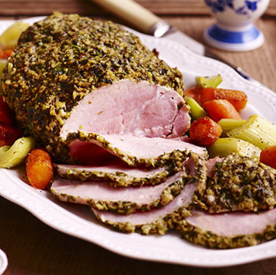 ham with herbs from the oven with hollandaise sauce
