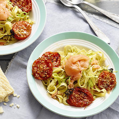 creamy tagliatelle with smoked salmon and grilled tomatoes
