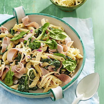creamy pasta with spinach and ham