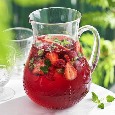 pomegranate-raspberry drink with strawberries