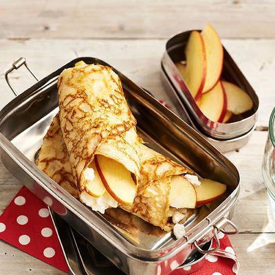 cheese pancake with apple