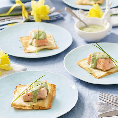 crunchy filo pastry with salmon and basil sauce