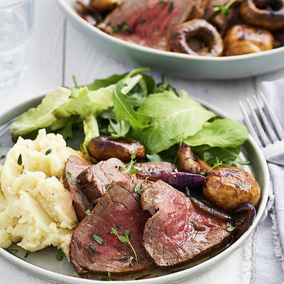 roast beef with garlic mushrooms from the oven