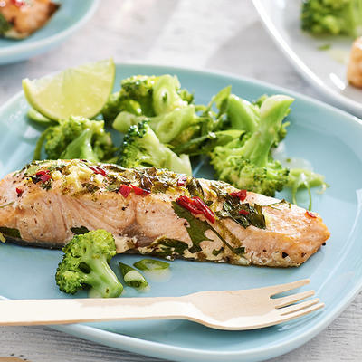 salmon fillet with herbs and broccoli salad