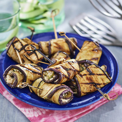 aubergine rolls with spicy cheese filling