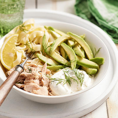 pastabowl with salmon and avocado