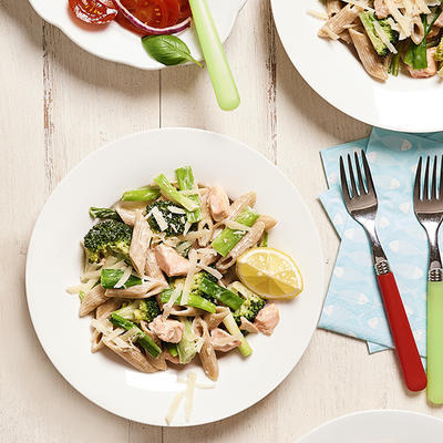 creamy penne with salmon and broccoli
