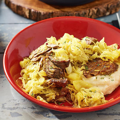 beef rags with sauerkraut and apple
