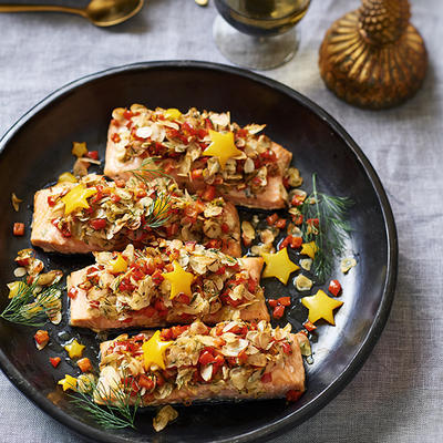salmon fillet with almonds