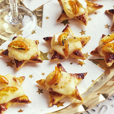 puff pastry stars with brie