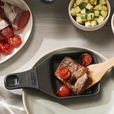 mini steaks in raw ham