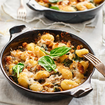 gratinated gnocchi with spinach and gorgonzola