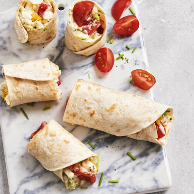 breakfast wrap with egg salad