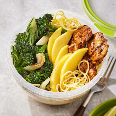 pokebow noodles with grilled chicken, bok choy and broccoli