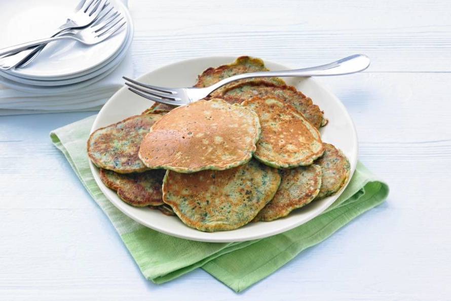 Kale pancakes with bacon - Recipe Guide