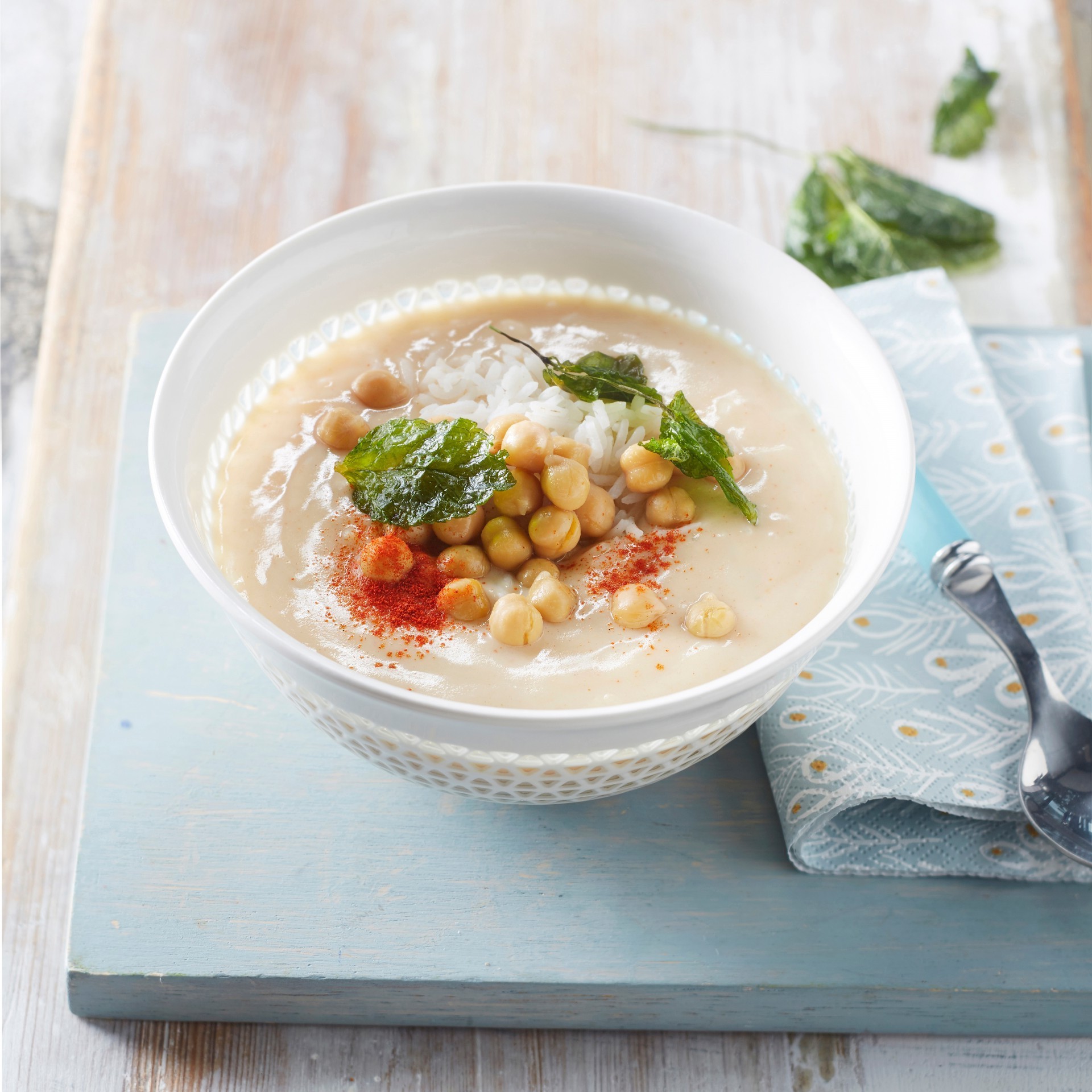 Turkish yogurt soup with mint Turkish yogurt soup with mint