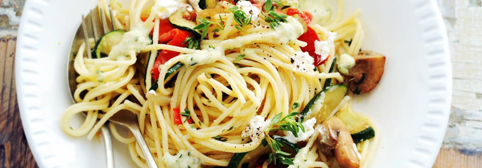 Spaghetti with mushrooms and zucchini sauce Spaghetti with mushrooms and zucchini sauce