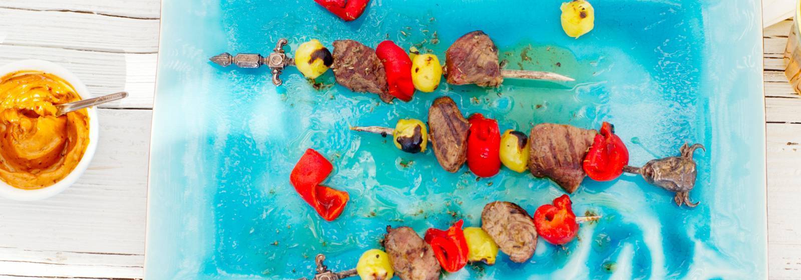 Steak skewers with spicy sauce Steak skewers with spicy sauce