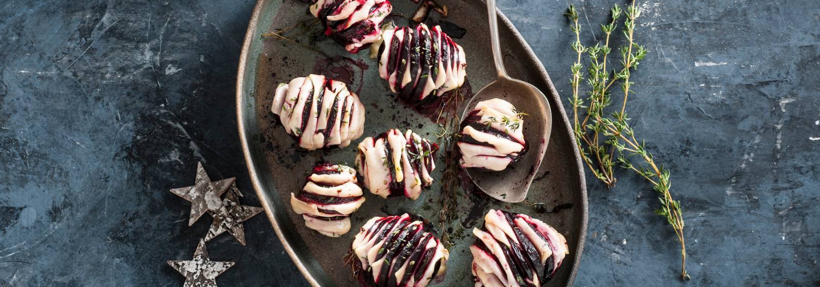 Hasselback beetroot with thyme and goat cheese Hasselback beetroot with thyme and goat cheese
